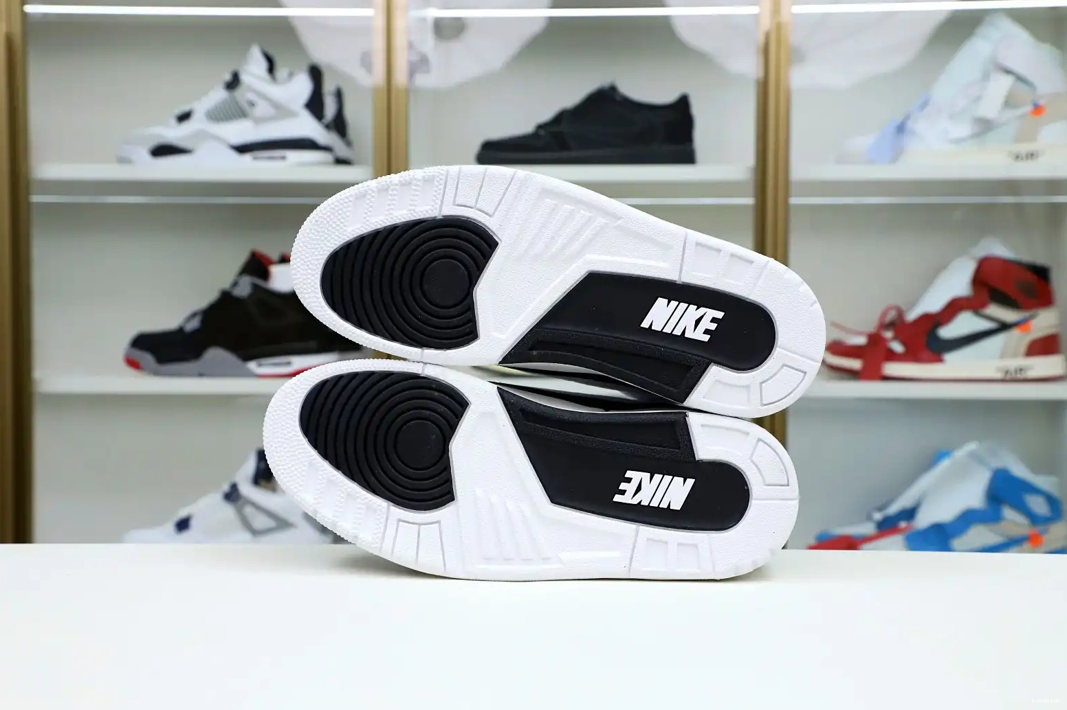 X RETRO FRAGMENT Kimikick 3 SP JORDAN 'WHITE' DESIGN AIR 0409